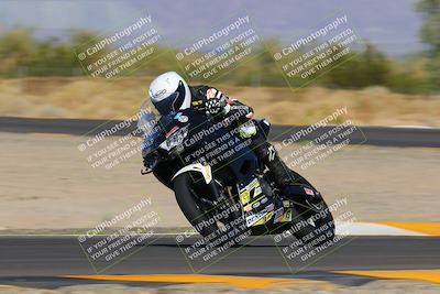 media/Oct-09-2022-SoCal Trackdays (Sun) [[95640aeeb6]]/Turn 3 (930am)/